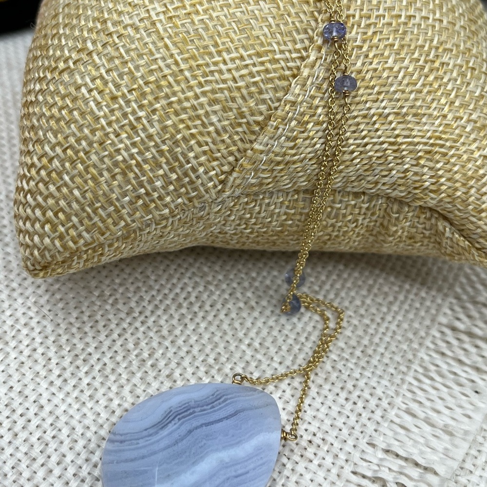 Vintage IBB 14K Gold Blue Lace Agate Pendant Necklace with Amethyst Accents 16" - Picture 8 of 17